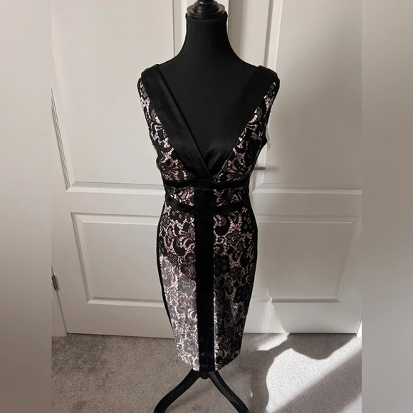 NWT  | Jax | Black Lace Cocktail Dress | Size 6 [49] - Picture 3 of 8